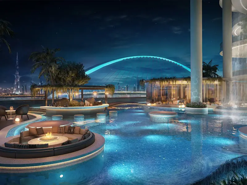Canal Couture Tower'nin çatısındaki havuz