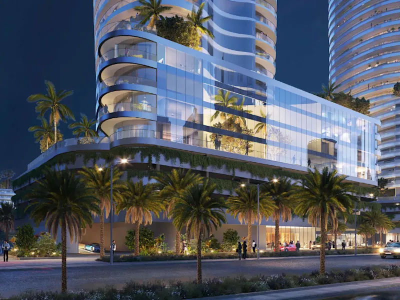 Opal Tower'da Dubai Canal kıyısındaki yürüyüş yolu