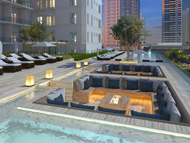 Royal Bay Tower havuzu